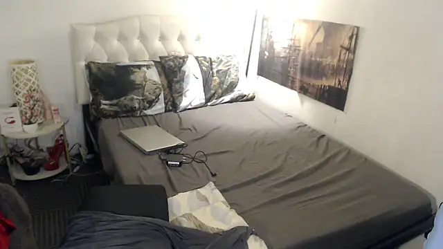 NinaDOM4CUM ওয়েবক্যাম শো