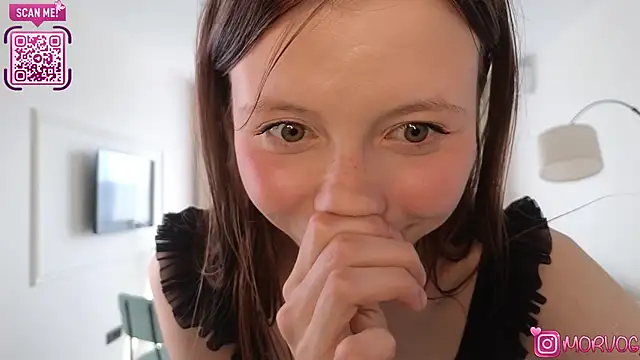 XXX chat uživo modela delorathecookiee