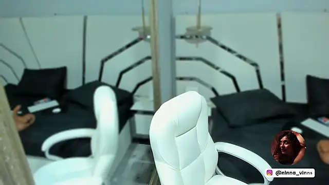 Chatroom XXX en direct de ninna_vinns