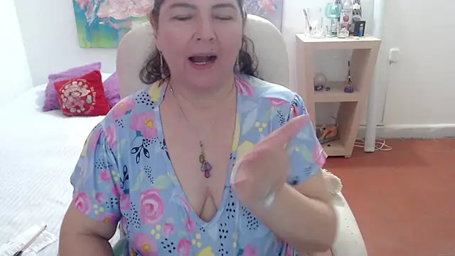 leonela_69's Live XXX Chat