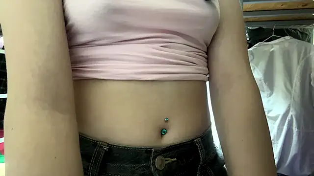 AquilineOrites' Live XXX Chat