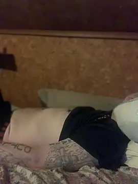 Ldnick69 Show in webcam