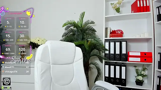 Chat +18 de amayawest ao vivo