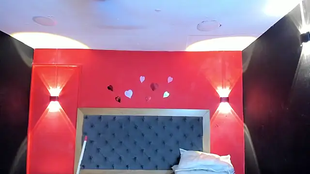 Chat +18 de YayaHilton ao vivo