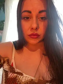 DaisyStreet's Live XXX Chat