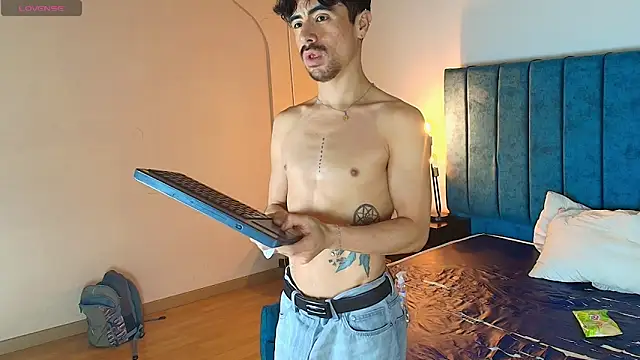 Ethan_Briggs_ 在線直播表演