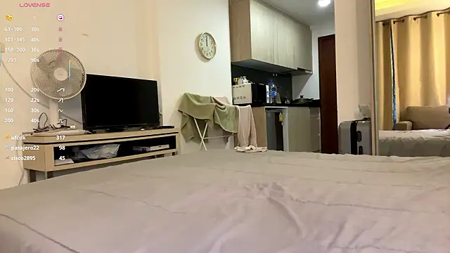 MauritaSpuelerのライブXXXチャット