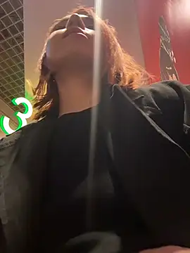 RosieSecret élő XXX-chatje