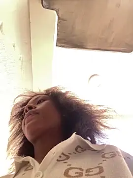 Chat +18 de Dellah27 ao vivo