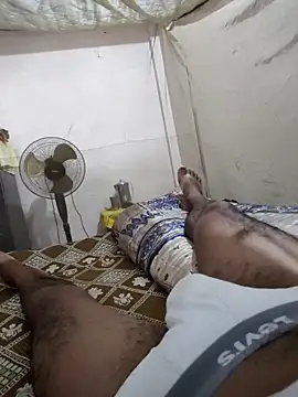 PIG_FUCKER_DADDY webcam show