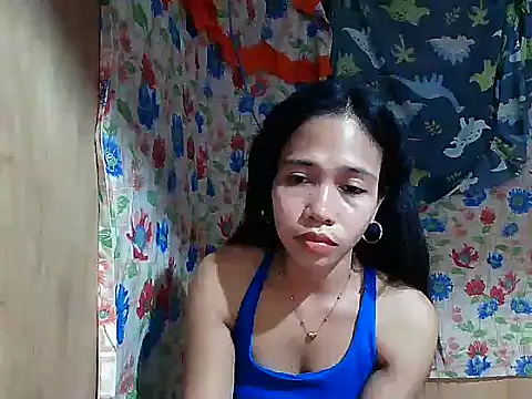 PinaySkinnyGirl élő XXX-chatje