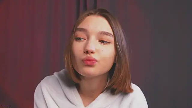 Leyla_crsh Adlı Modelin Canlı XXX Sohbeti