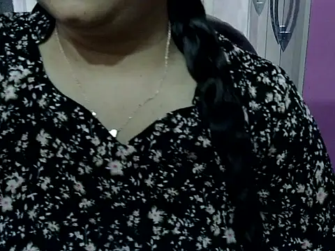 Cute_Aliyaa Live XXX-Chat