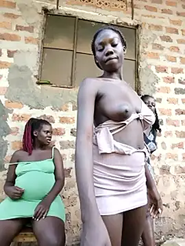 holygrail001のライブXXXチャット