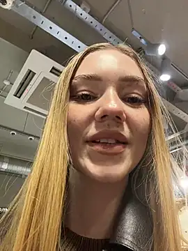 Živý XXX chat MilaMoone