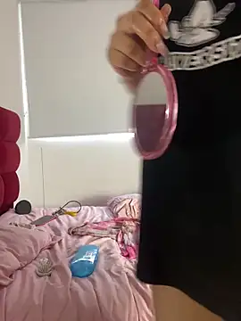 Velma_star Adlı Modelin Canlı XXX Sohbeti