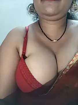 Nyra-23 Adlı Modelin Web Kamerası Şovu