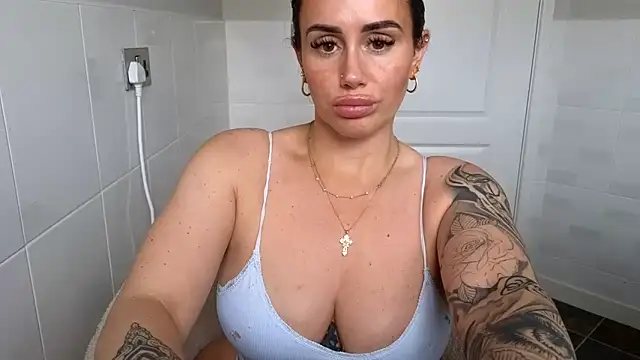XXX chat uživo modela LibbyLoveHeartx