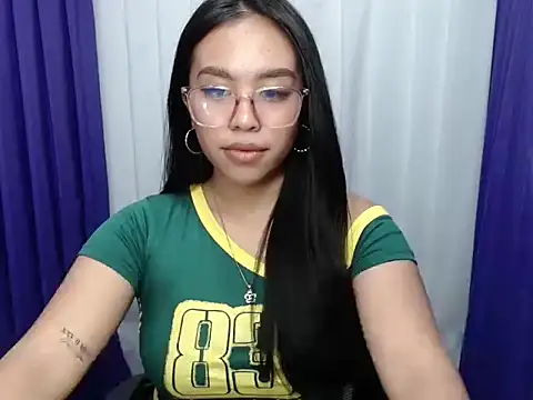 Lovely_apple19 webkamerás műsora