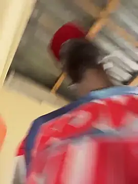 BringBackLostLover Pertunjukan Webcam