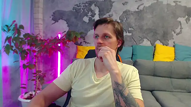 Chatroom XXX en direct de VikingChrisss