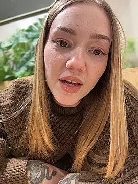 MilaMoone Chat XXX live