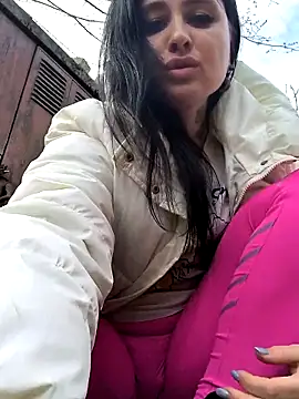 XXX chat uživo modela KikiXRed