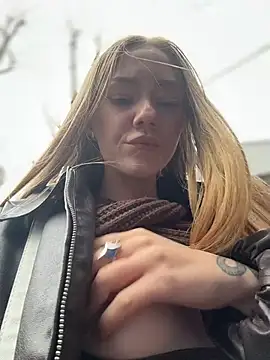 Czat XXX na żywo – MilaMoone