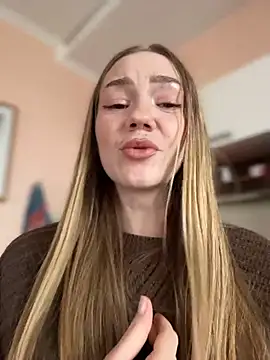 Chat XXX en directo de MilaMoone