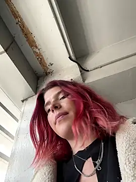 RiriRoseey: онлайн-секс-чат