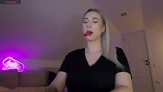 KhloeK: онлайн-секс-чат