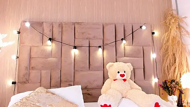 ClaradelMarのライブXXXチャット