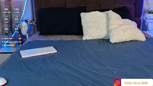 kaya_scodelario1: онлайн-секс-чат