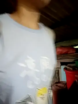 nolan-00 Show in webcam