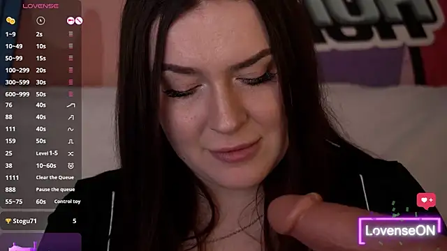 Czat XXX na żywo – AliceOfWondersS