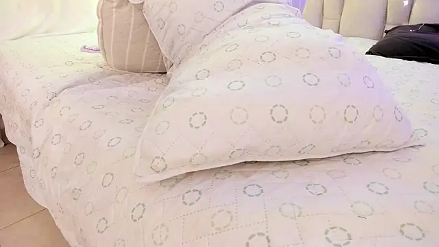 Samantaa_roberts1: онлайн-секс-чат