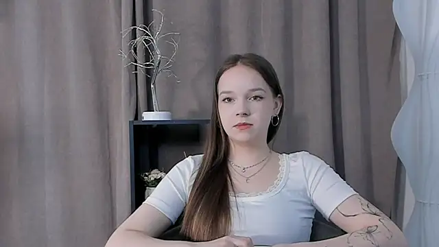 KiraGbur Live XXX Chat