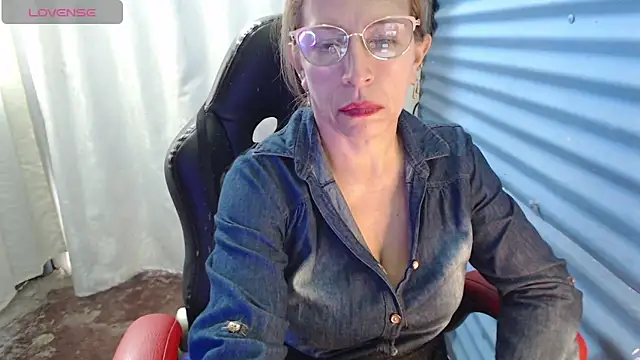 Czat XXX na żywo – Chayla_Ruiz