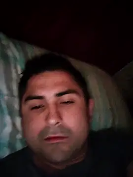 Bradd_32 Show Webcam