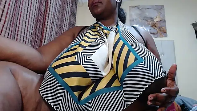 CHOCOLATEDARKBUSTYX: вебкам-шоу