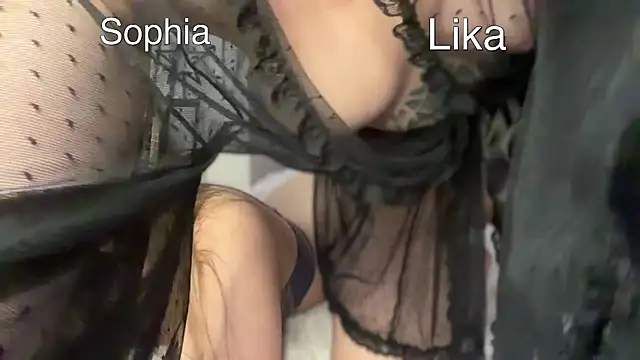 PinkNoir Show in webcam