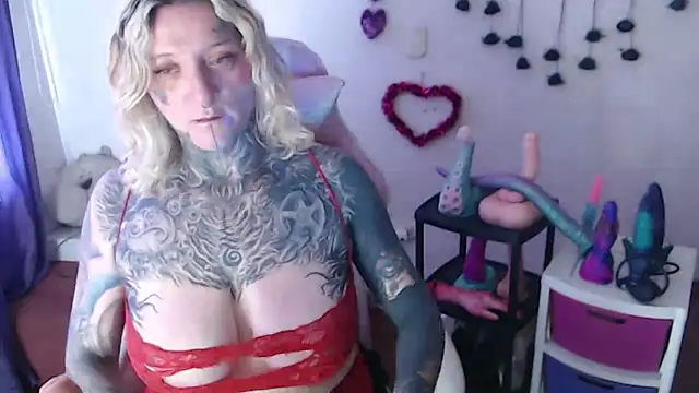 SLOPPYTITSS' Live XXX Chat