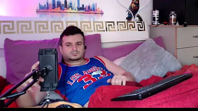 XXX chat uživo modela iuligruia69