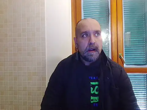 XXX chat uživo modela AMIRDIB2025