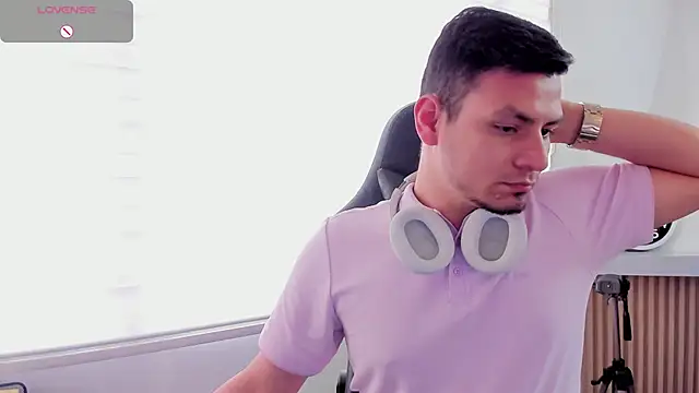 XXX chat uživo modela Rick_Adams