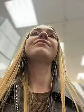 MilaMoone's Live XXX Chat