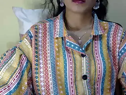 Shab_M Adlı Modelin Canlı XXX Sohbeti