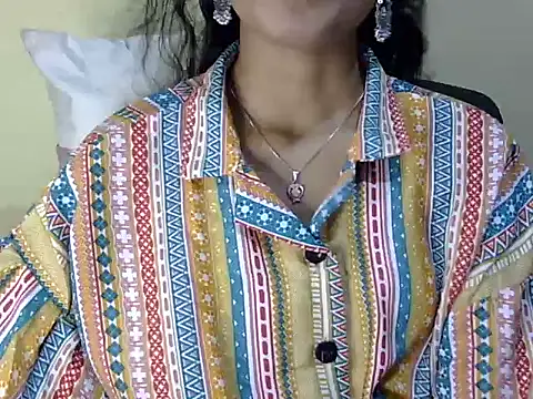 Shab_M Adlı Modelin Canlı XXX Sohbeti