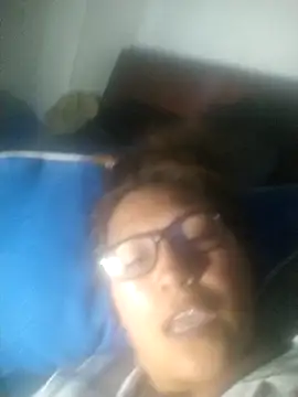 Kazsandraa 即時 XXX 聊天