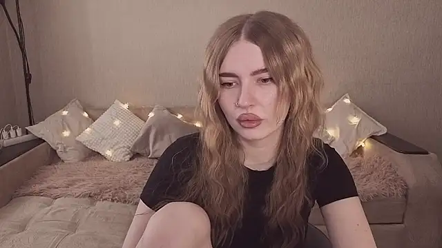 ViolettaLopez 即時 XXX 聊天